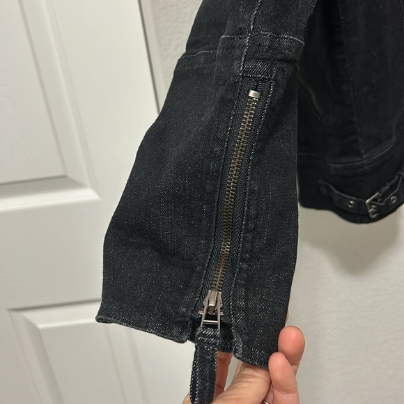 Max Studio Womens Denim Moto Jacket Sylvie Size XS Black Dark Wash Loose Fit NWT - Picture 11 of 16